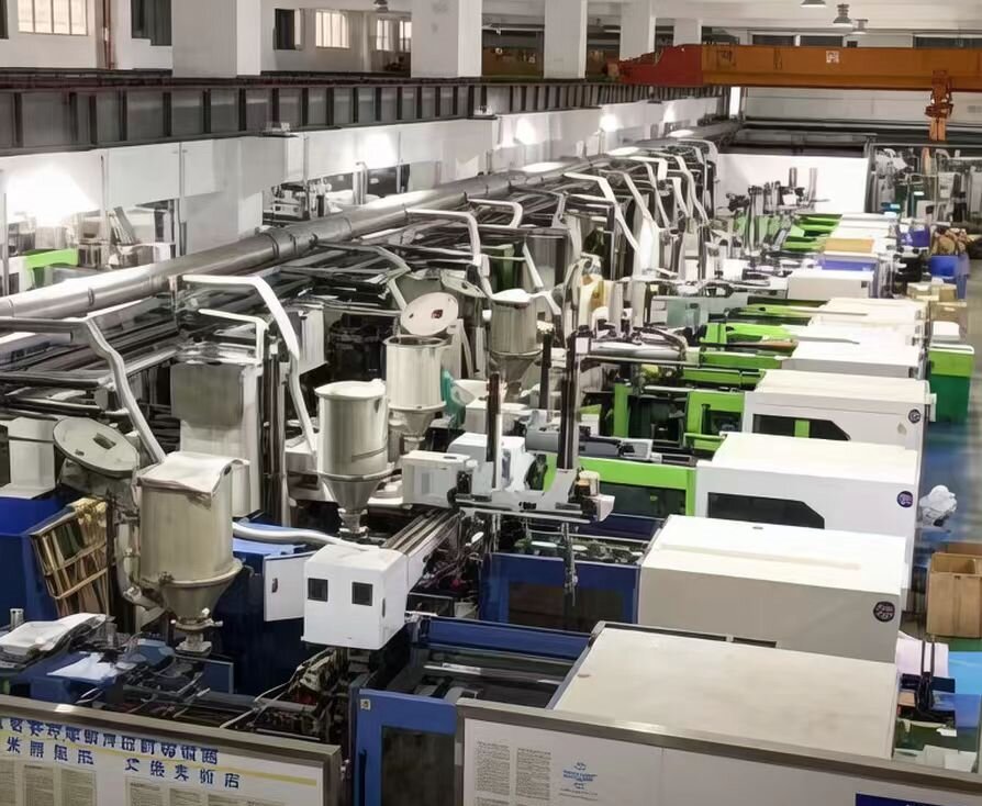 YISON SMART injection molding workshop